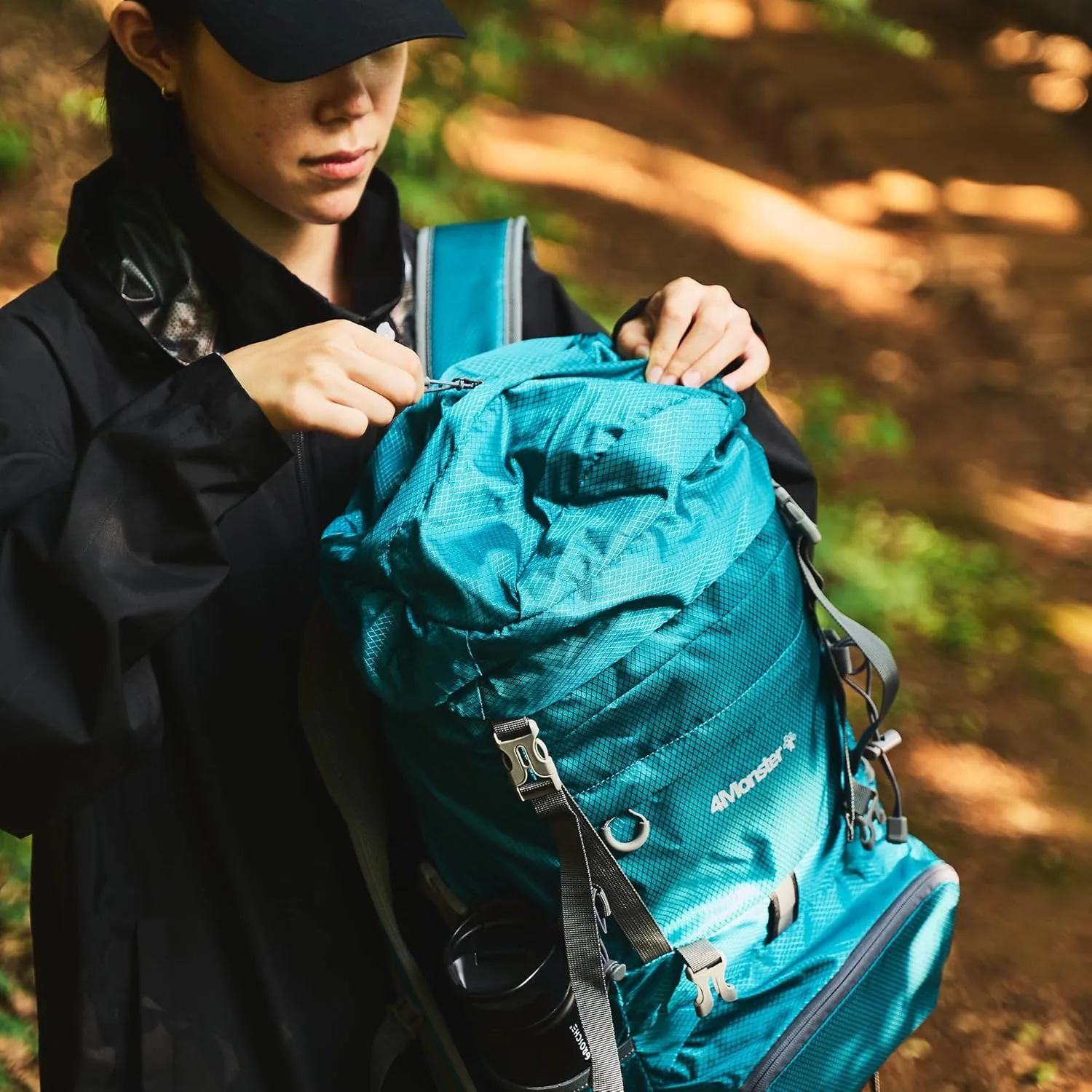4Monster Portable Hiking Backpack,Lightweight Packable Hiking Daypack,Water Resistant Carry on Backpack for Travel Camping Outdoor (32L, Green)