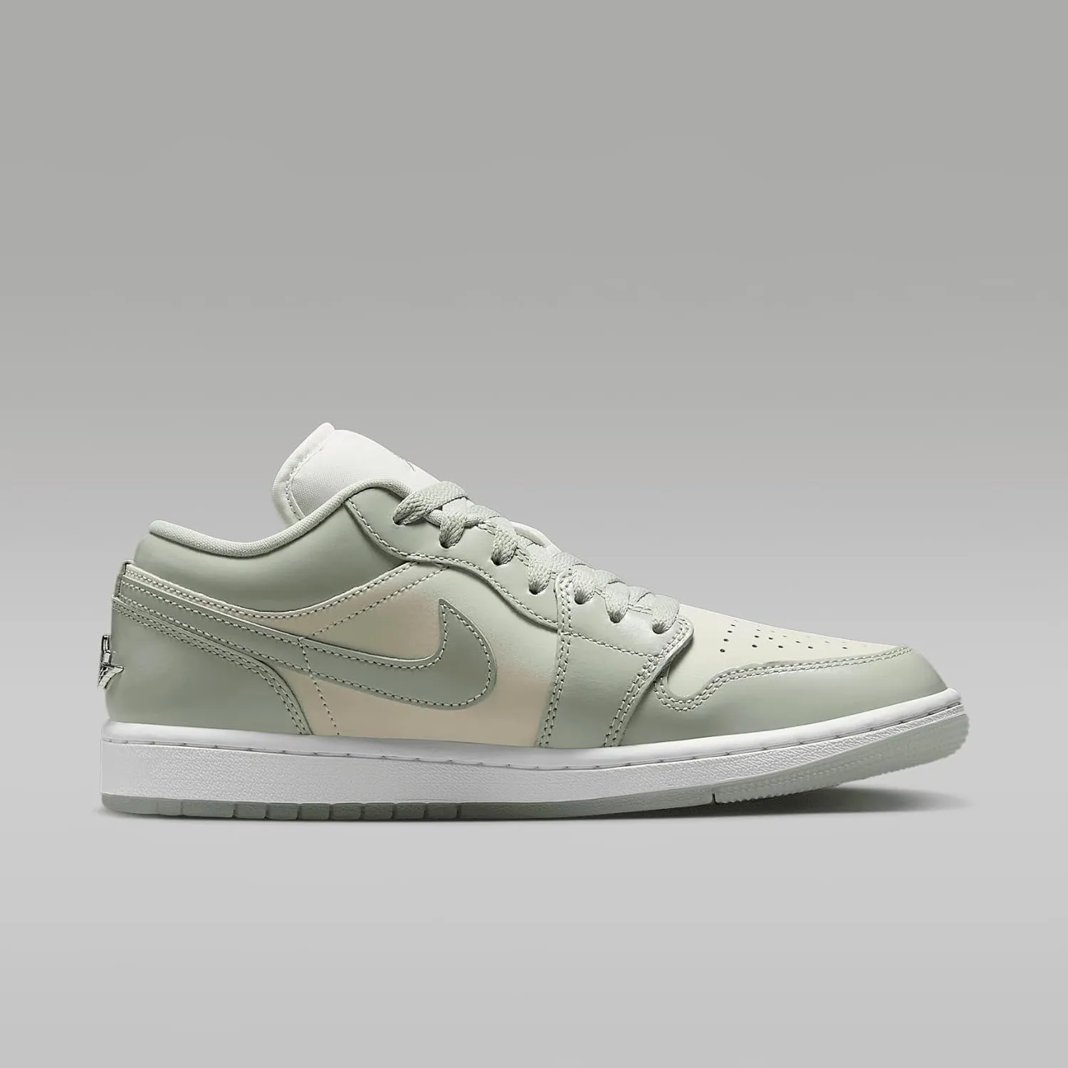 Air Jordan 1 Low SE Women's Shoes (HF4078-100, Sail/Metallic Silver/White/Seafoam)