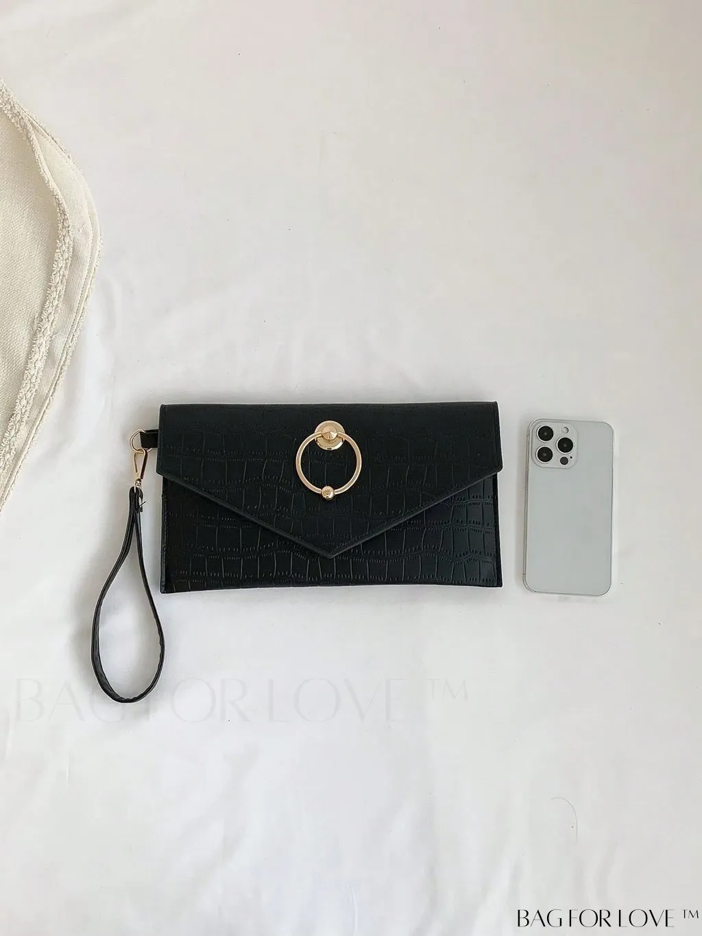 BagForLove - Compact Crocodile Embossed Envelope Bag with Metal Decor - Ideal for Daily Use