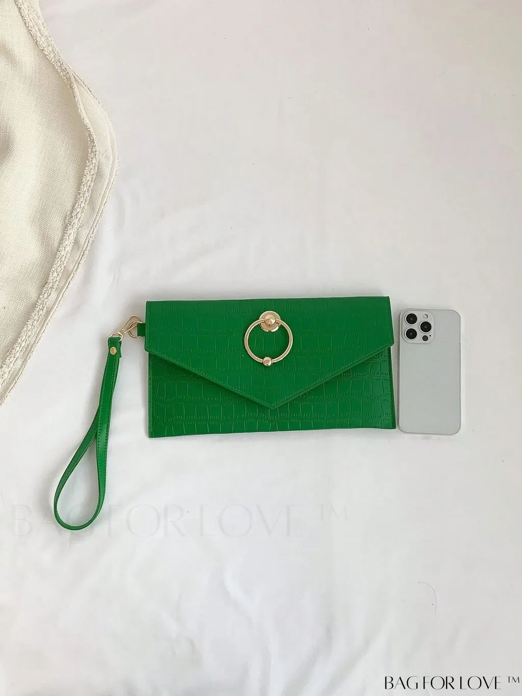 BagForLove - Compact Crocodile Embossed Envelope Bag with Metal Decor - Ideal for Daily Use