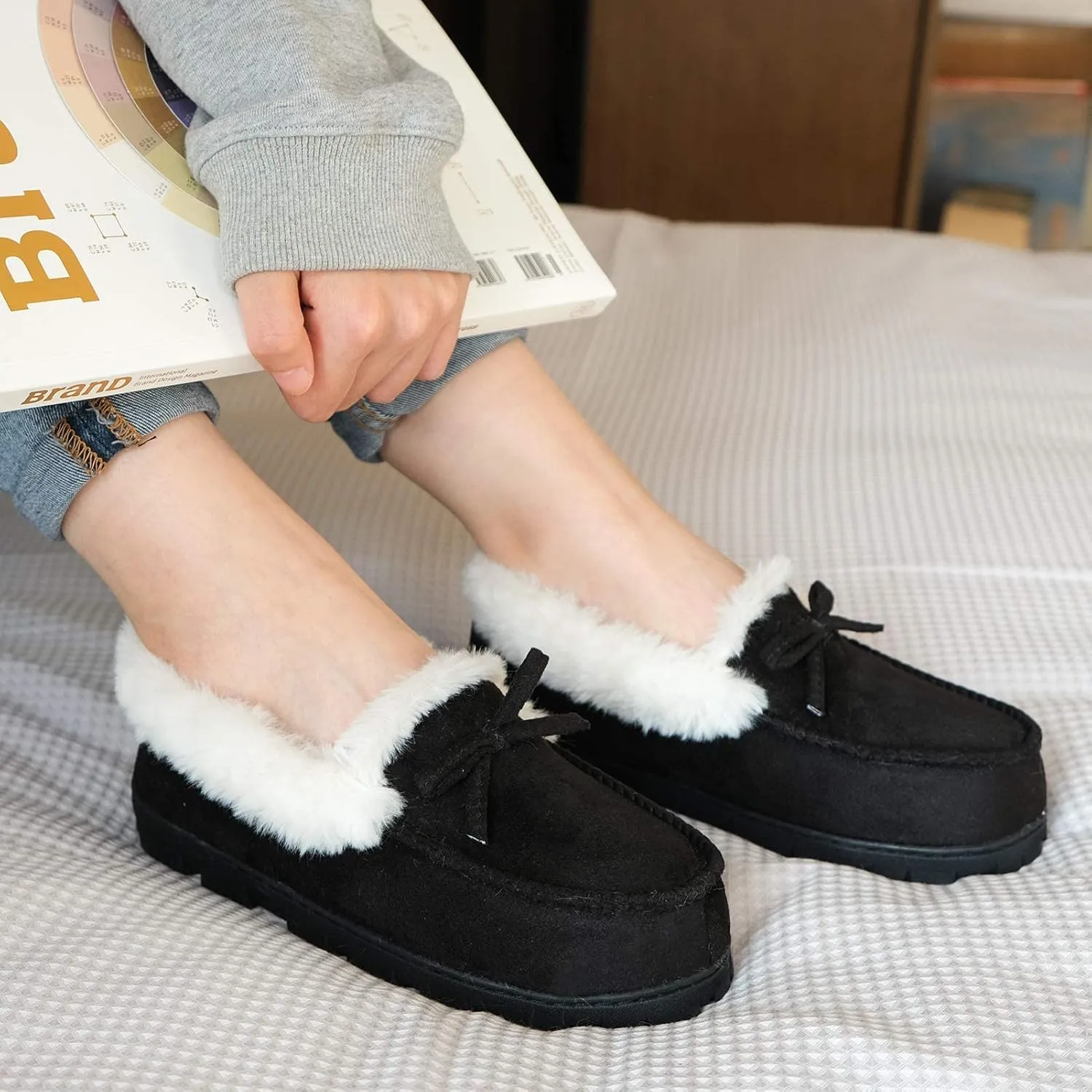 DL Women's Memory Foam Moccasin Slippers Micro Suede with Breathable Faux Fur Lining Slip On House Shoes Micro Indoor & Outdoor