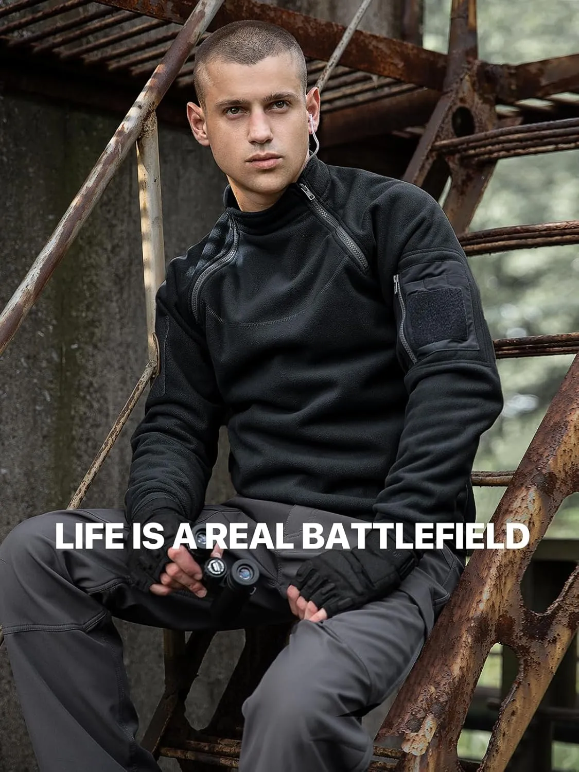 FREE SOLDIER Men's Tactical Fleece Lined Jacket Long Sleeve Crewneck Sweatshirts Pullover with Pockets Commando Sweater