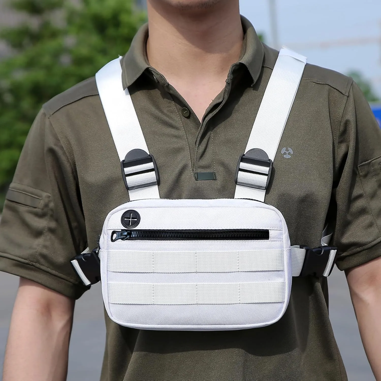 Outdoor Chest Bag For Men, EDC Chest Pack With Built-In Phone Holder, Lightweight Chest Rig Pouch