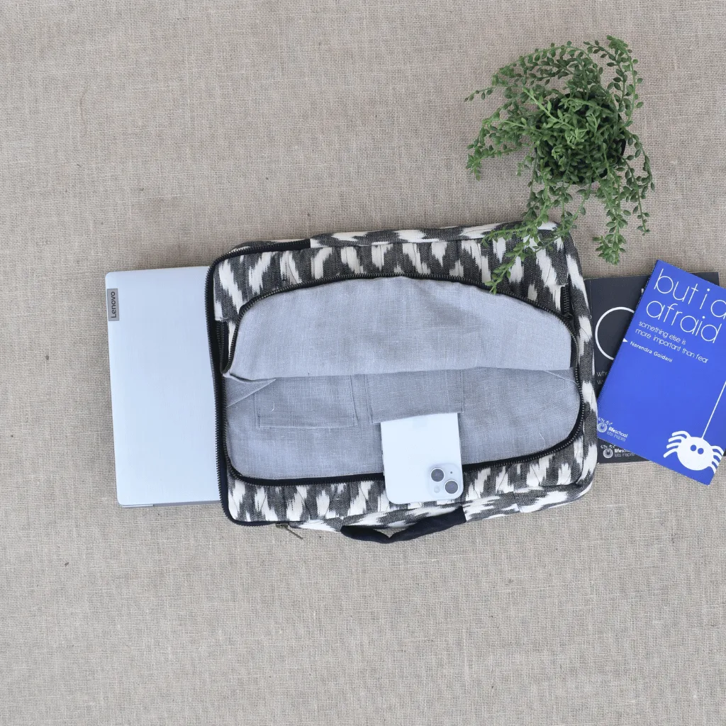 quilted laptop bag in black Ikat Cotton