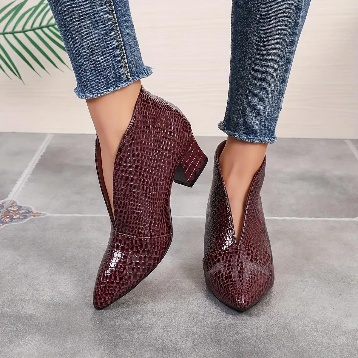 Women's Faux Crocodile Leather V Mouth Block Heels, Pointed Toe Boots